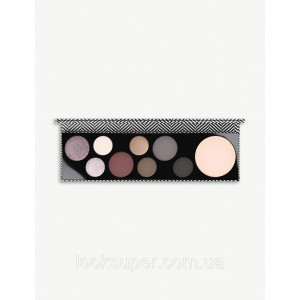 Палетка теней MAC Girl Basic Bitch palette