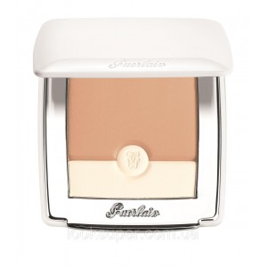 Осветляющая основа - пудра Guerlain Blanc de Perle Brightening Compact Foundation 02 Beige