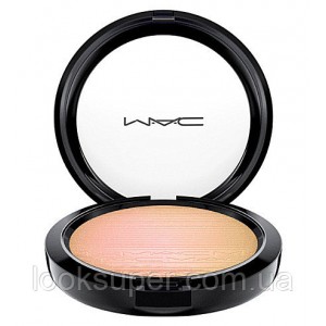 Компактная пудра с эффектом сияния MAC Extra Dimension Skinfinish 9 g