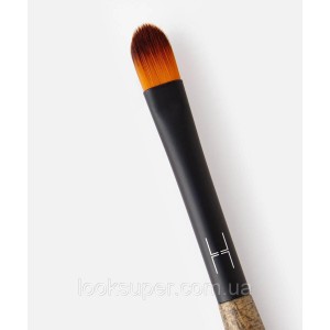 Кисточка для консилера LINDA HALLBERG  Applicator Brush 305